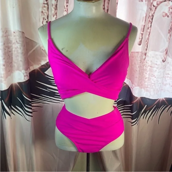 Women's Pink Bikini Set - Picture 3 of 11